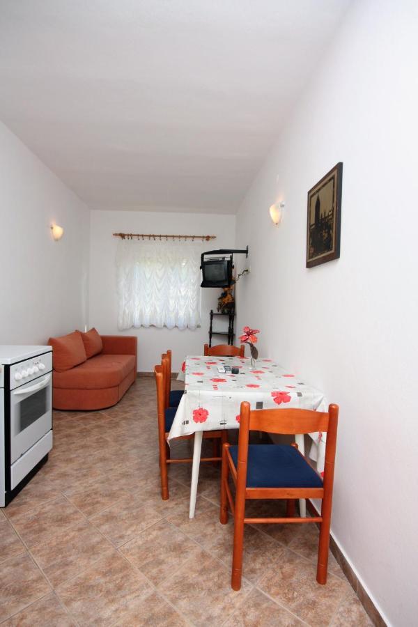 Apartments By The Sea Kampor, Rab - 4986 Exteriör bild