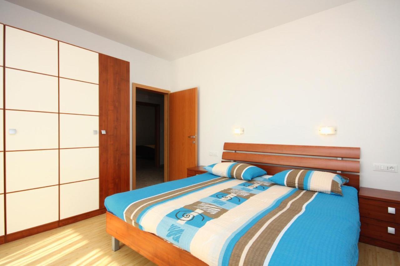 Apartments By The Sea Kampor, Rab - 4986 Exteriör bild